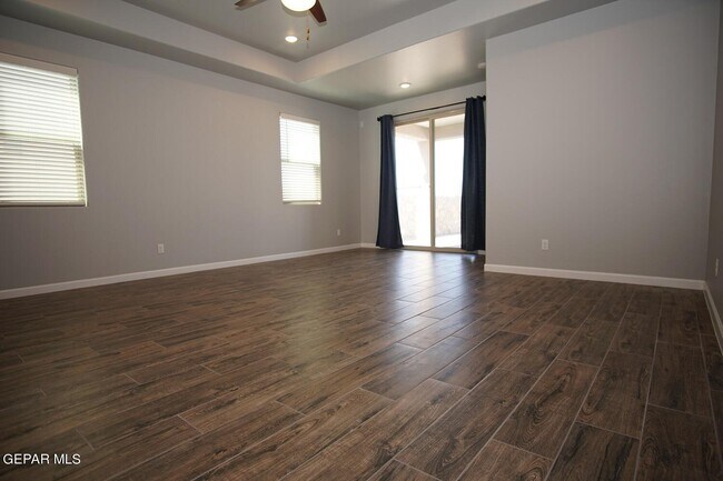 Building Photo - 209 Anglesy Pl