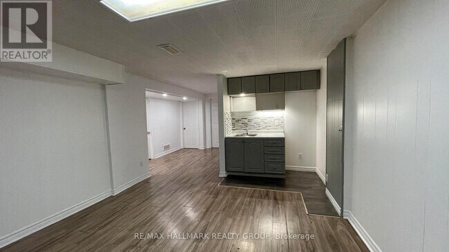 Photo du bâtiment - 2197 Urbandale Dr