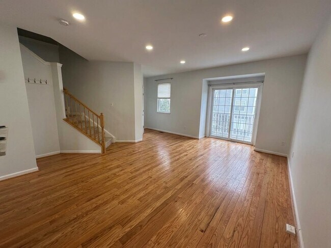 Building Photo - 7866 Dogue Indian Cir