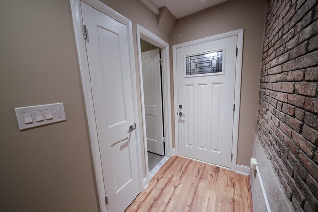 Foto del edificio - 2129 N St NW