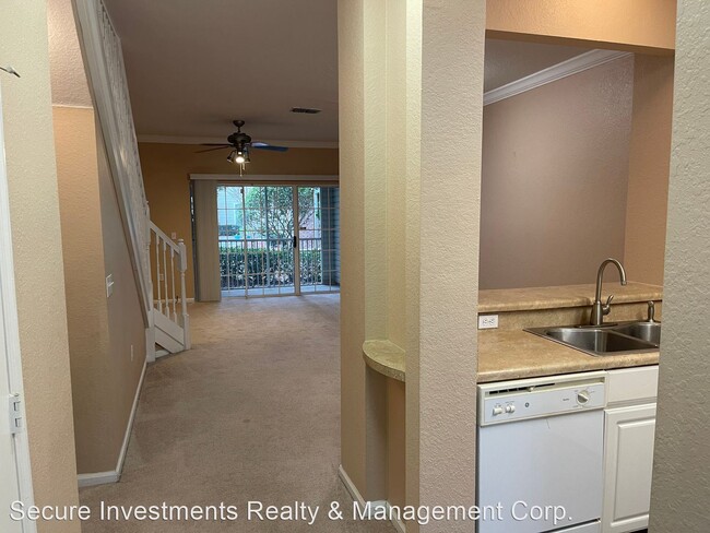 Building Photo - 2 br, 2.5 bath House - 4961 NW 43rd Avenue...
