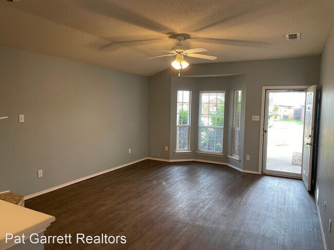 Foto del edificio - 3 br, 2 bath House - 6545 86th