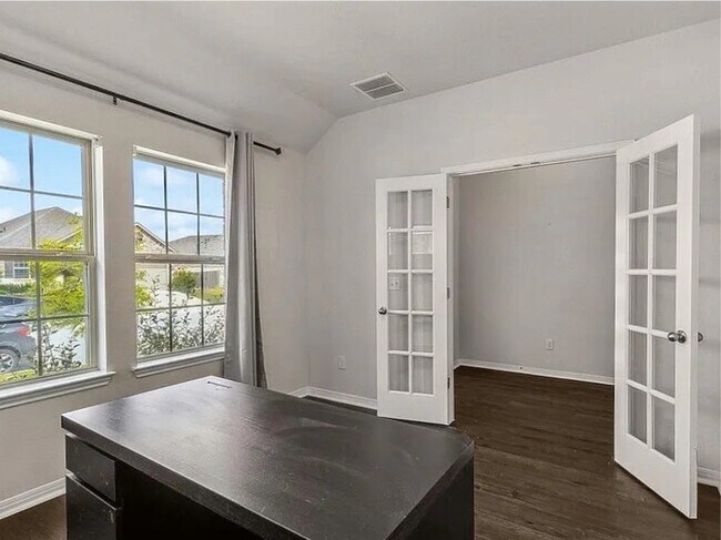 Office - 420 Blue Oak Blvd