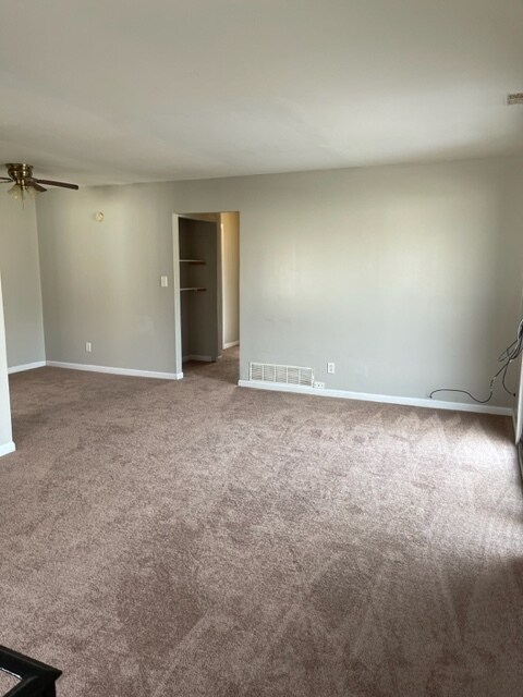 Building Photo - 6921 Fillmore Dr