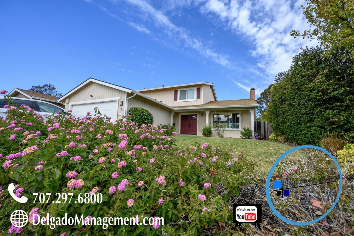 Foto principal - Benicia 4 bedroom home backs up to open space
