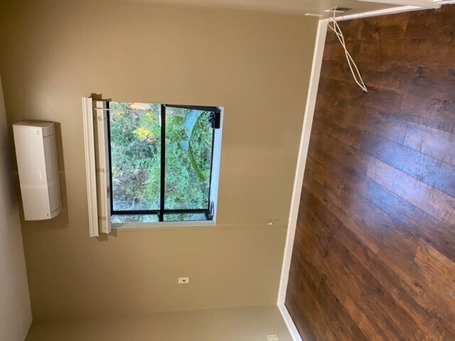 Living room - 330 N Ontare Rd