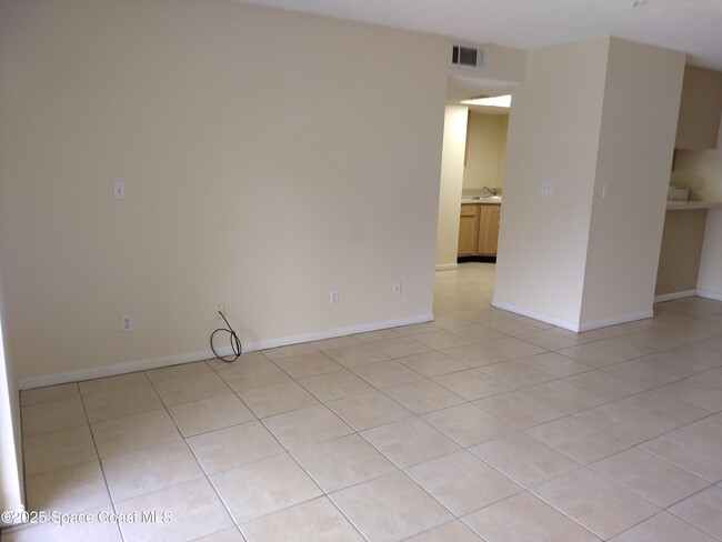 Building Photo - 1641 Sunny Brook Ln
