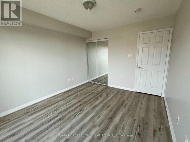 Building Photo - 250 Sunny Meadow Blvd