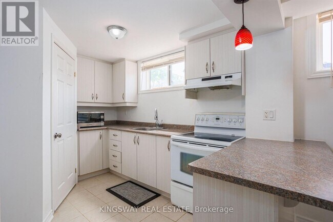 Building Photo - 57 Lancer Dr