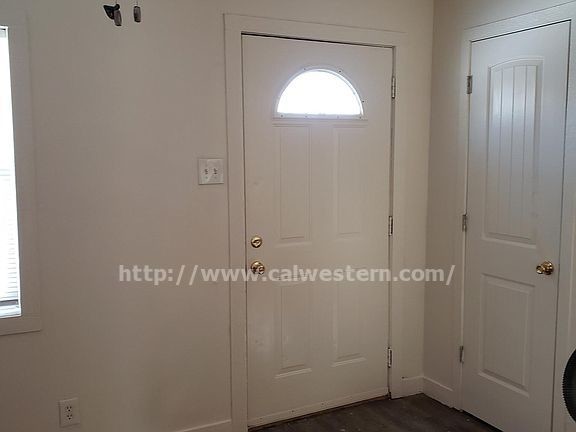 Building Photo - single family home