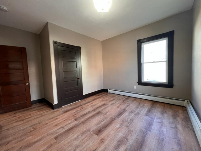 Building Photo - 115 Allston St