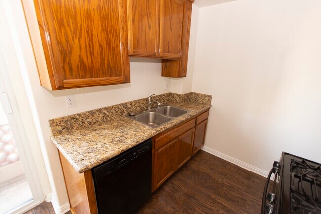 Foto del edificio - 12929 Moorpark St
