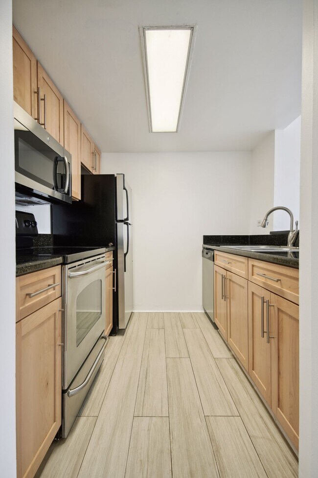 Building Photo - 400 S Lafayette St