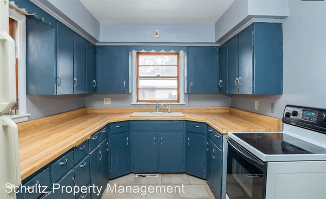 Building Photo - 3 br, 2 bath House - 2117 Sherman Street