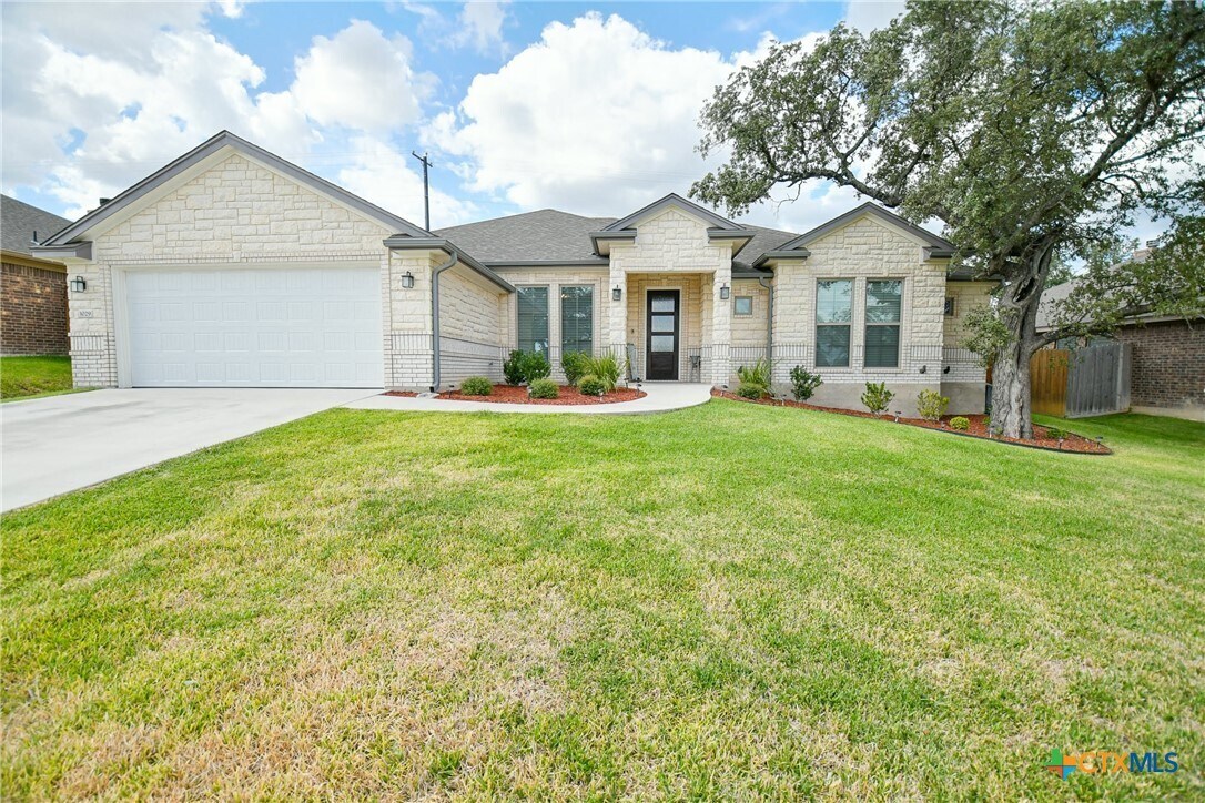 Foto principal - 3029 Mystic Mountain Ln