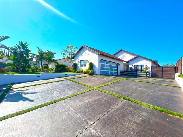 Foto principal - 18201 Buena Vista Ave