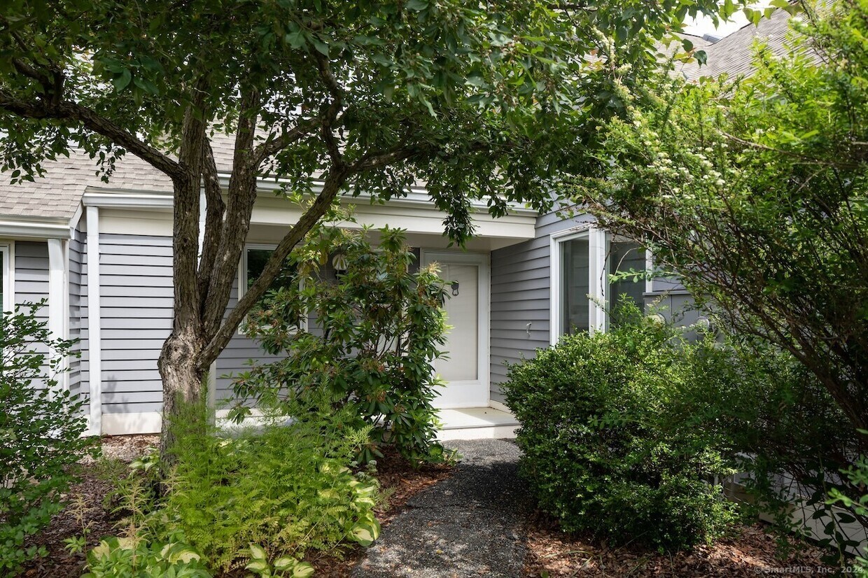 Primary Photo - 87 Canaan Rd
