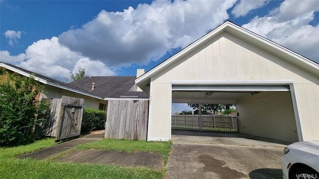 Building Photo - 1537 Westminster Dr