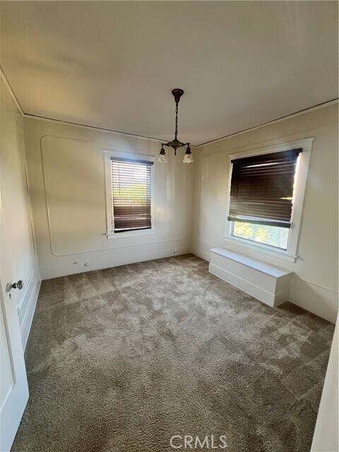 Building Photo - 425 S Cabrillo Ave
