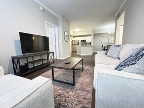 Building Photo - 9533 Magnolia Blossom Dr