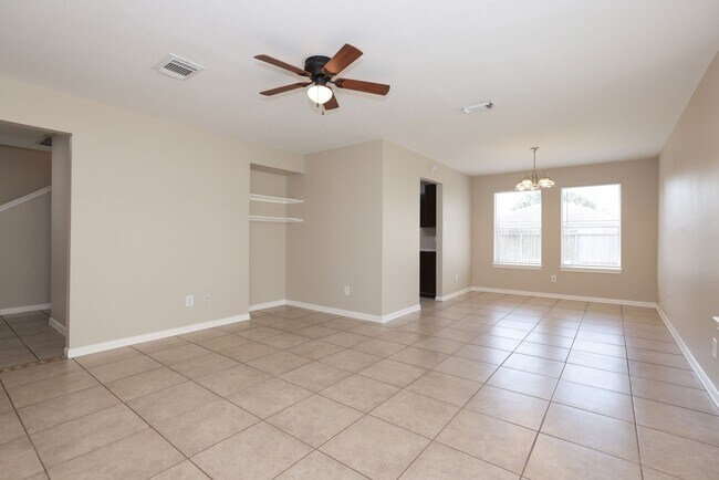 Foto del edificio - 15422 Ferness Ln