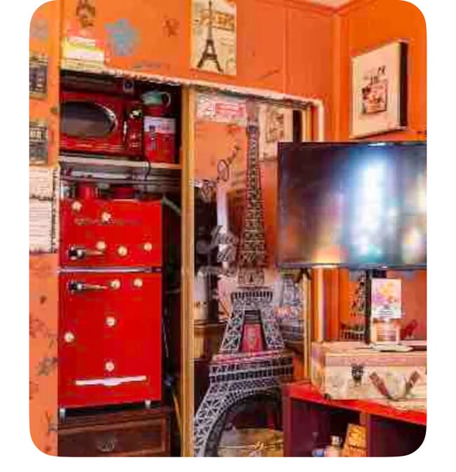 Fridge and micro in closet - 1131 Lakeshore Dr