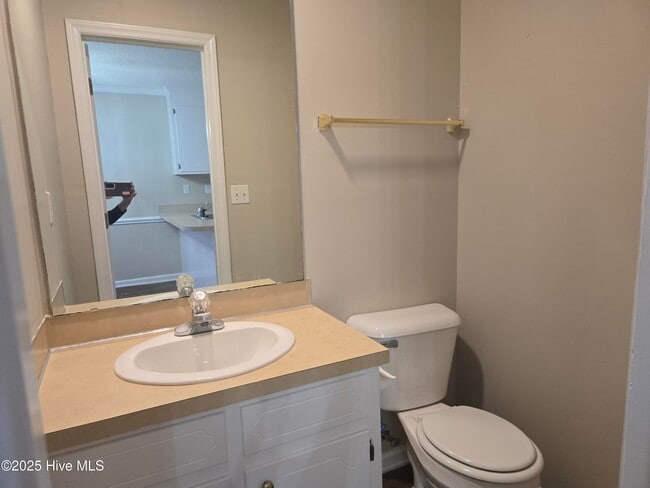 Building Photo - 3807 Sterling Pointe Dr