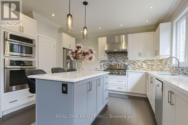 Photo du bâtiment - 998 Wilbur Pipher Cir