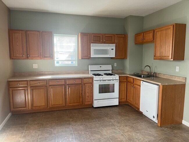 Foto del edificio - 1021 W 4th St