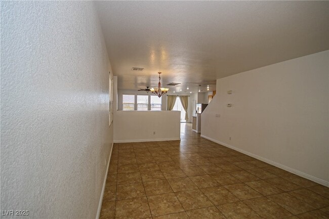 Building Photo - 132 Cadrow Castle Ct