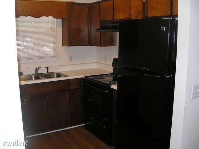 Building Photo - 2 br, 2 bath 4plex - 7725 Johnny Mercer Bl...