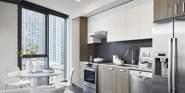 Foto del edificio - 455 E Waterside Dr