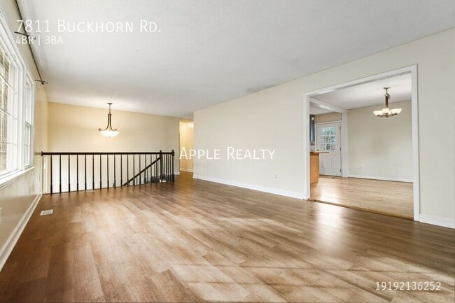 Photo - 7811 Buckhorn Rd House