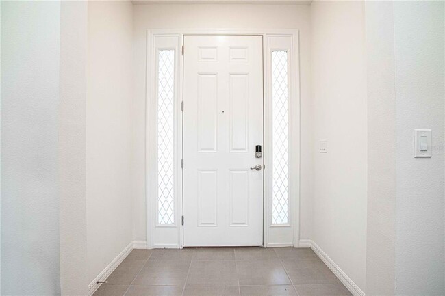 Building Photo - 5225 Sunshine Dr