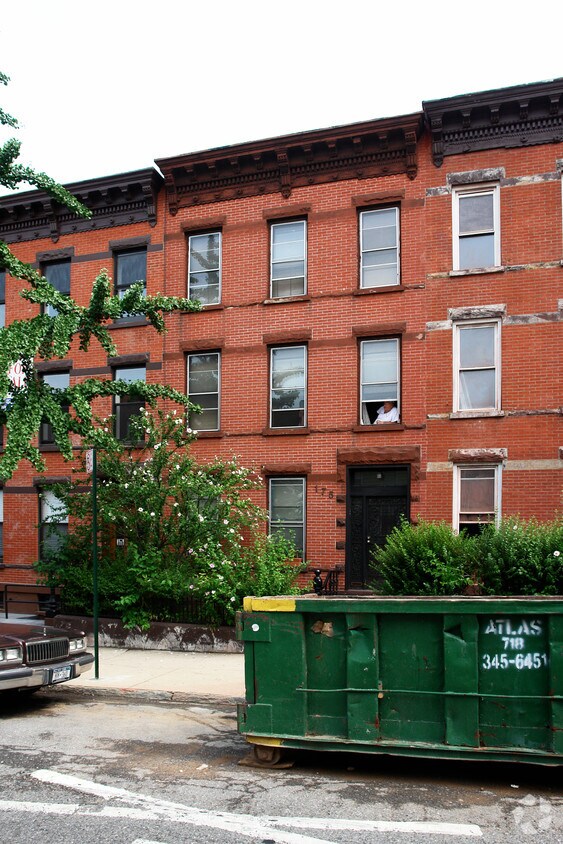 Building Photo - 175 14th St