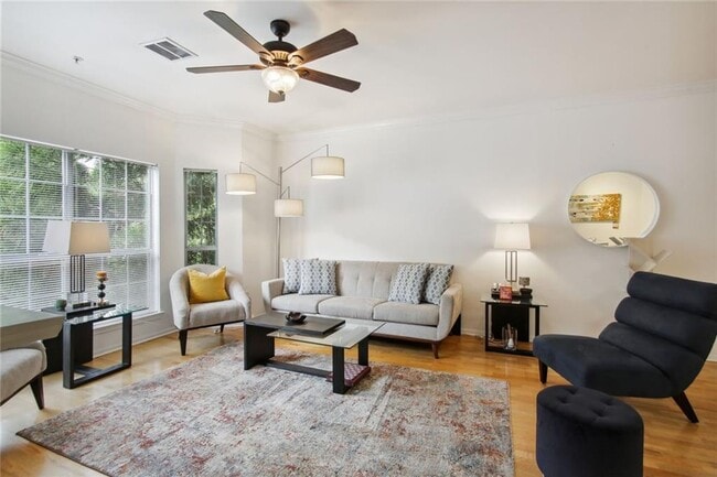 Foto del edificio - 5641 Roswell Rd