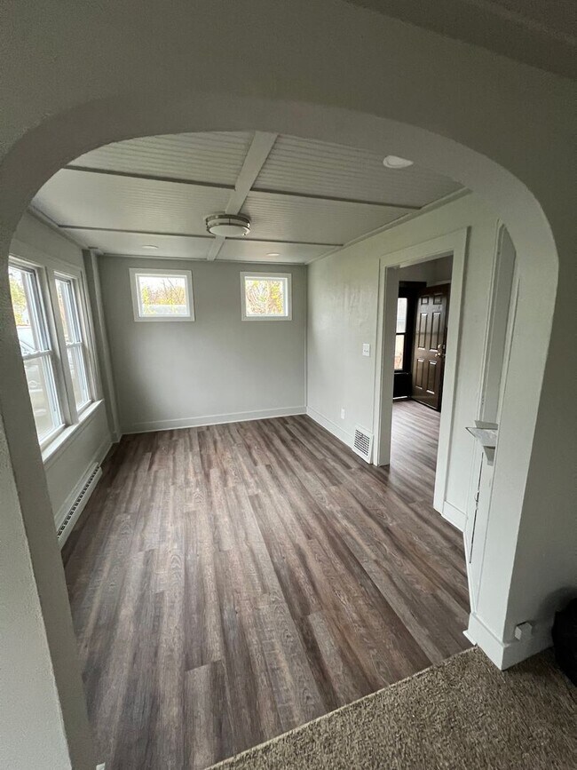 Foto del edificio - 3 Bedroom Single Family