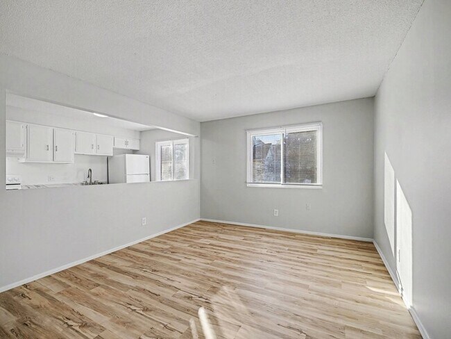 Building Photo - 4422 S 25th St