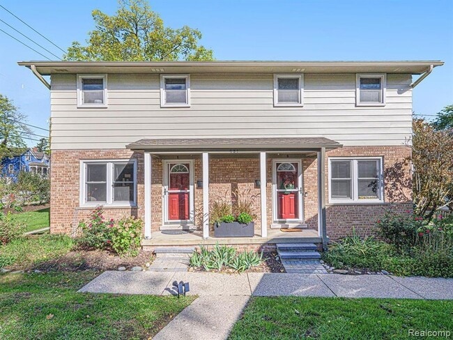 Photo - 421 S 7th St Townhome