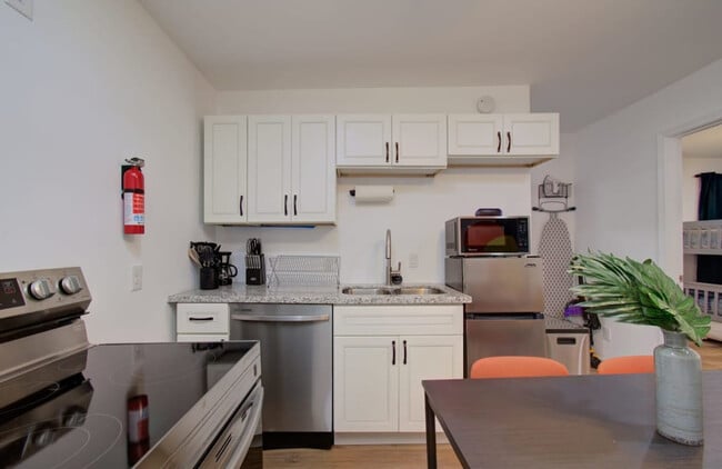 Foto del edificio - 6403 Avenue C