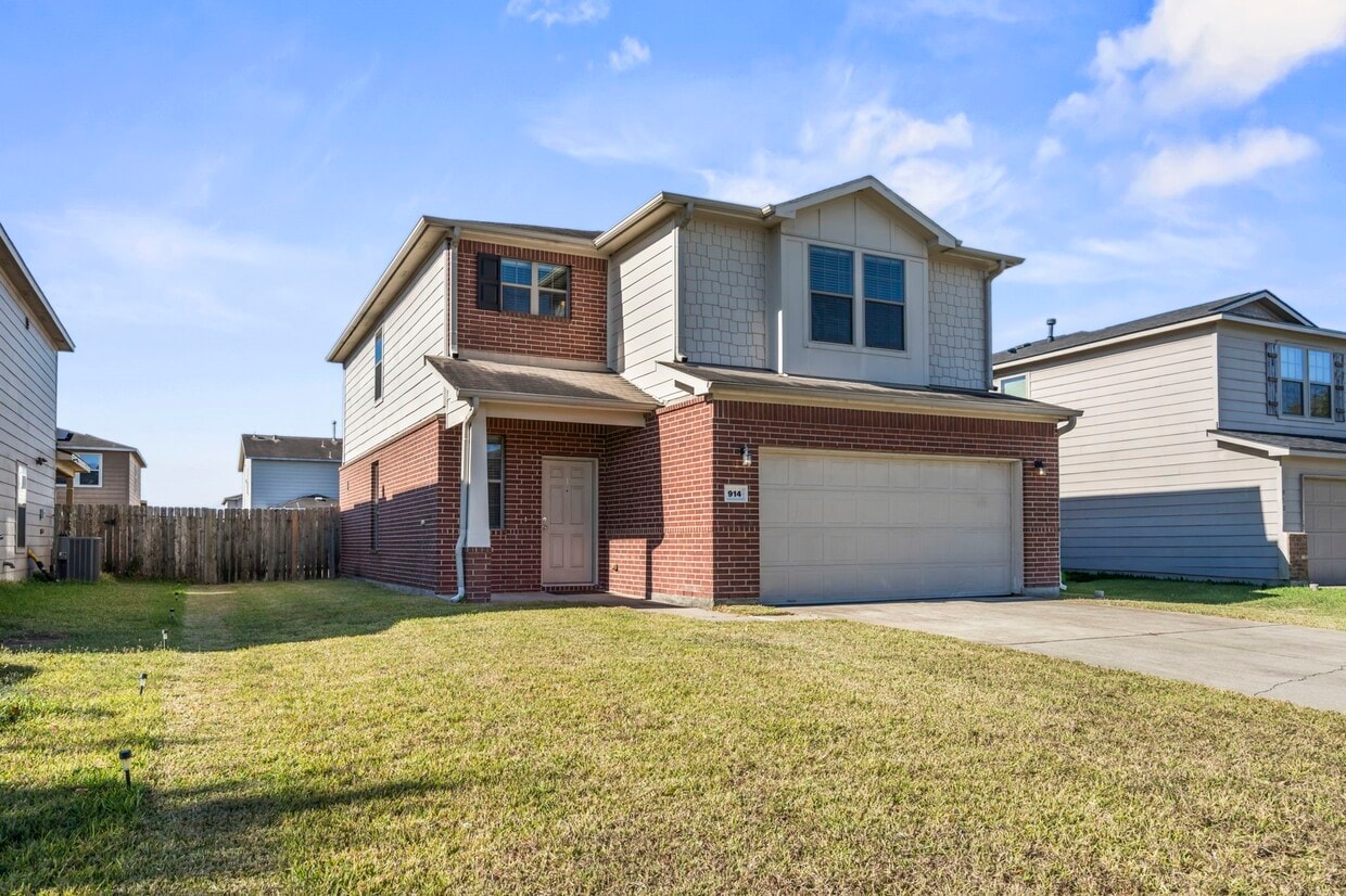 Foto principal - 914 Canyon Hill Ln