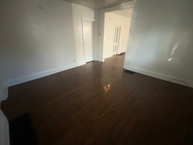 Foto del edificio - 1011 N Hazel St