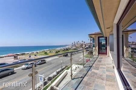 Building Photo - 300 Paseo De La Playa