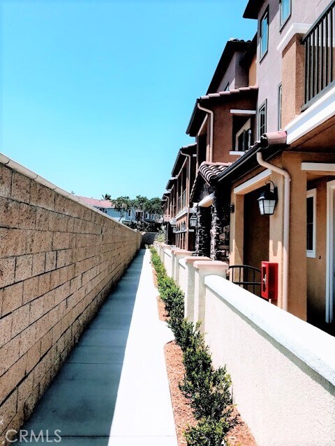 Foto del edificio - 16128 Sereno Ln