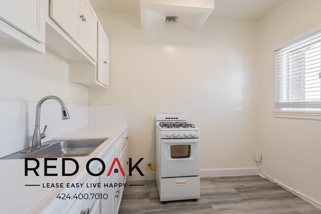 Foto del edificio - Marvelous Completely Remodeled Bright and ...