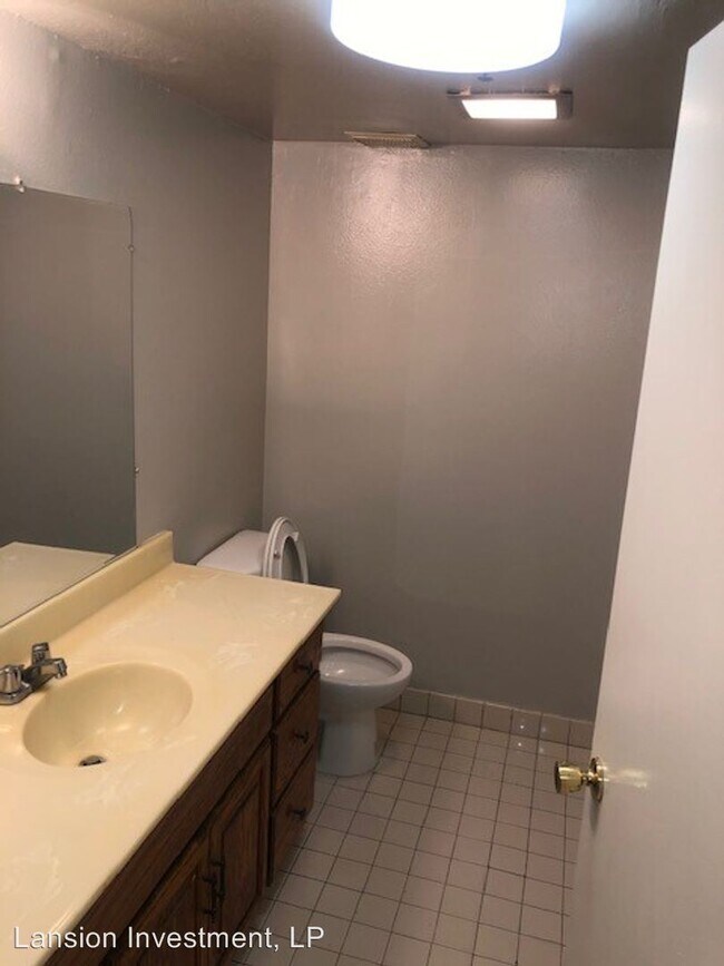 Foto del edificio - 7817 Vineland Ave