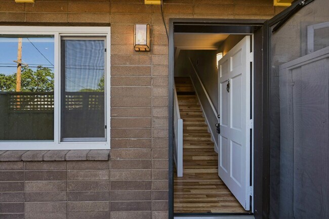 Foto del edificio - 1141-1161 Oak Avenue