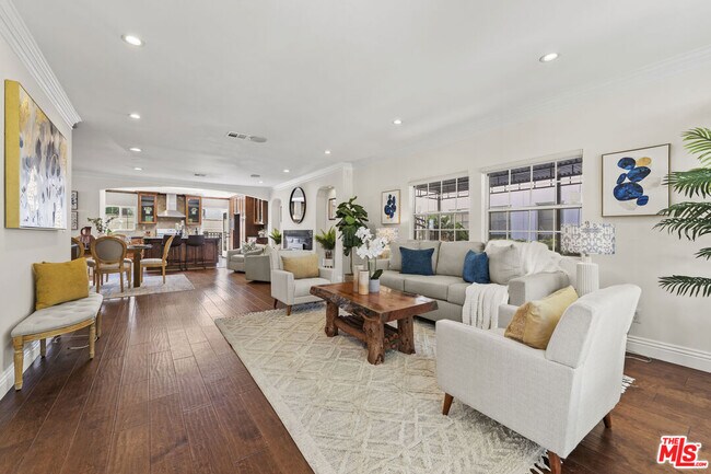 Foto del edificio - 1114 S La Peer Dr