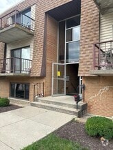 Building Photo - 6604 Hearne Rd