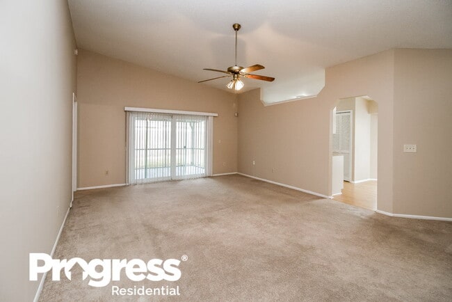 Building Photo - 2942 Talladega Dr